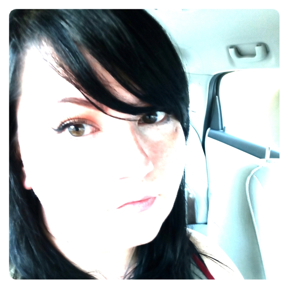 Meet your Posher, Alicia